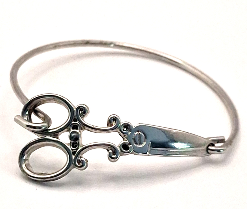 Silver Tone Scissors Bangle Bracelet Grannycore Sewing Crafter Hair Stylist